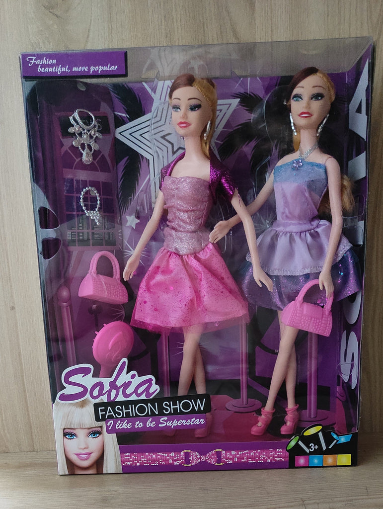 Beautiful fashion dolls with accessories Dolls and Doll houses KidosPark