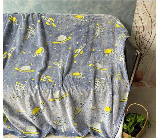 Microfibre soft warm glow in the dark blanket Toy KidosPark