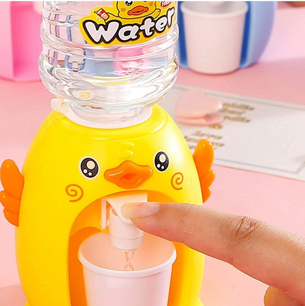 KidosPark Toy Small Cute Multicolour Duck Water Dispenser with Multicolour Clay Small Water dispenser for Kids (200 g)